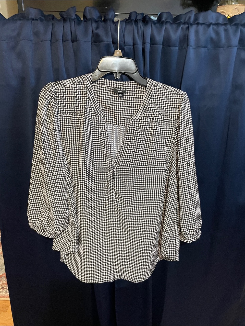 torrid Black and White Houndstooth Blouse